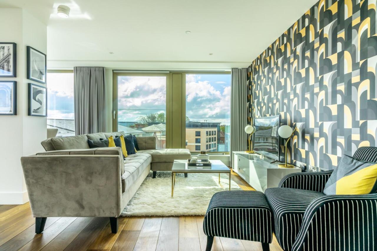 Skyview Retreat @ Ryedale House Apartment ยอร์ค ภายนอก รูปภาพ