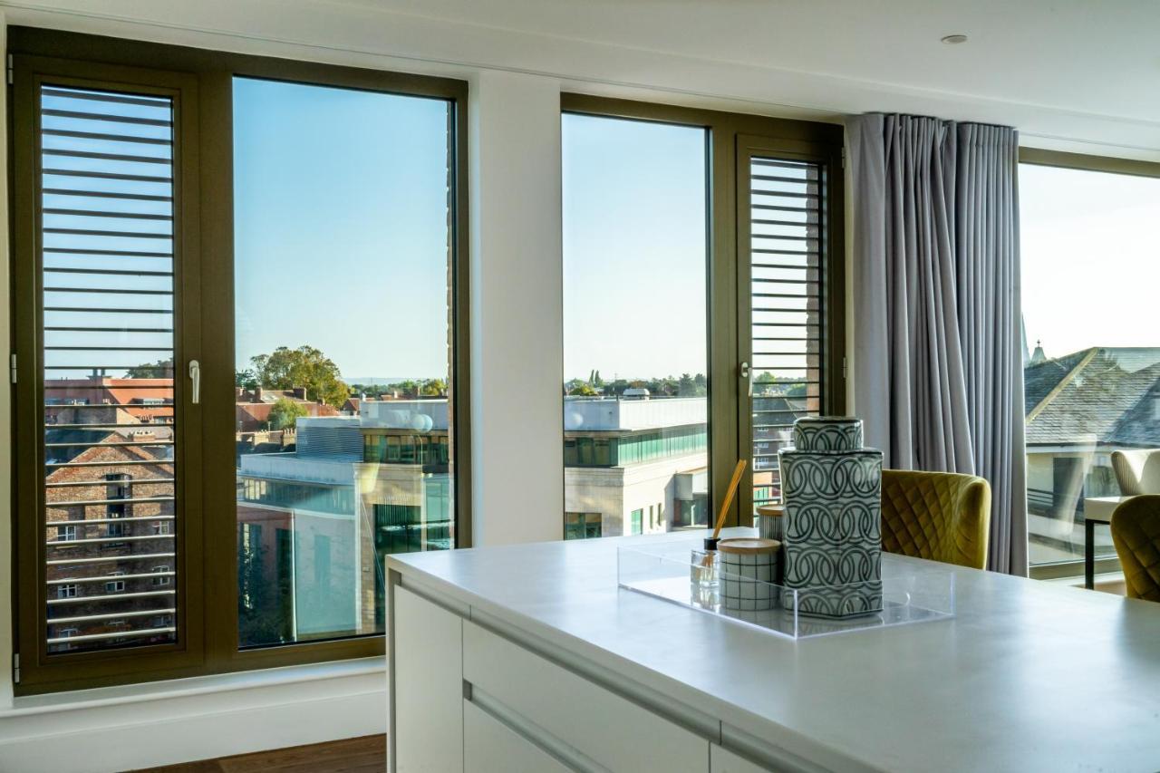 Skyview Retreat @ Ryedale House Apartment ยอร์ค ภายนอก รูปภาพ